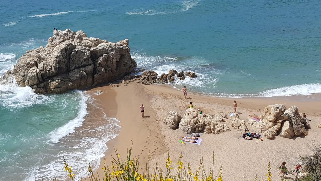 Apartamento Mediterraneo ピネダ・デ・マール エクステリア 写真