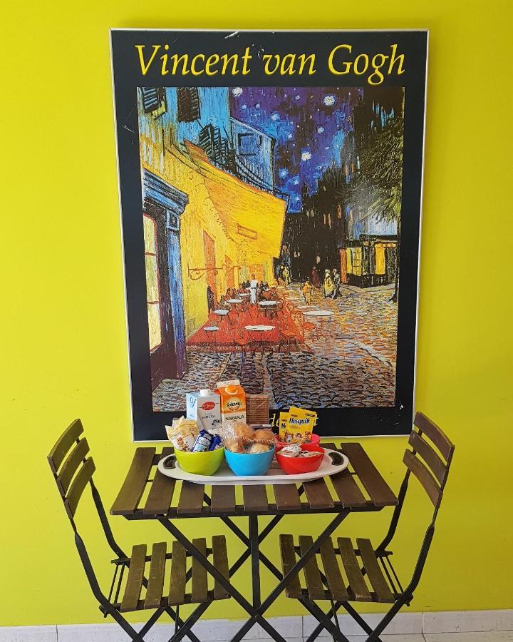 Apartamento Mediterraneo ピネダ・デ・マール エクステリア 写真